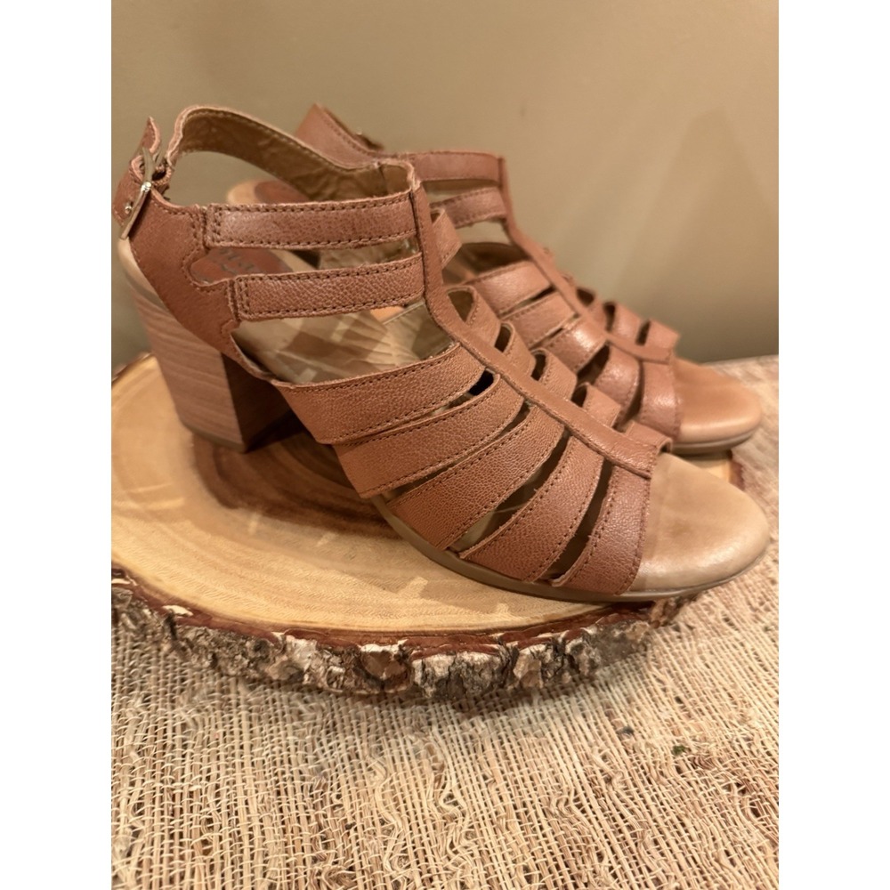 Montana Artisan Crafted Brown  Leather Block Heel Strappy Sandals Sz 9M
